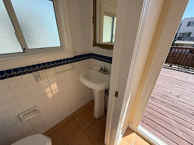 458 21st Ave — Photo 35