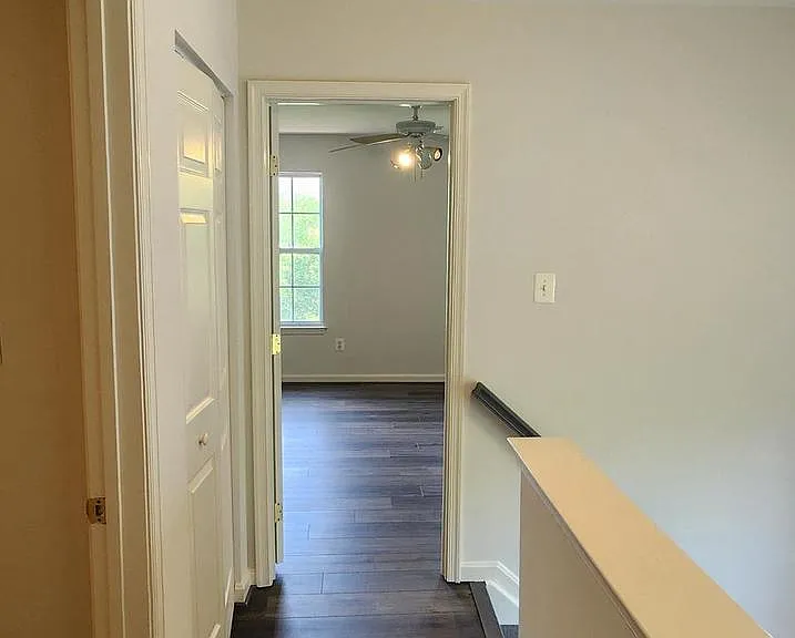 45512 Lakemont Sq — Photo 10