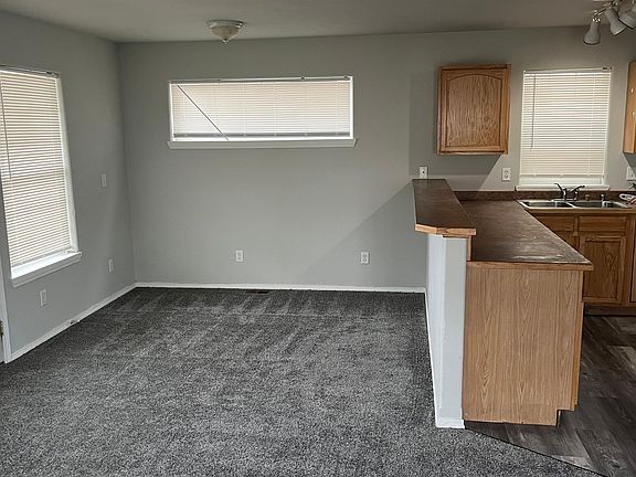 3rd image of 2109 Livingston Ave