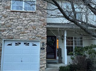 103 Birchwood Dr, West Chester, PA 19380