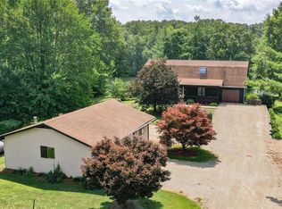 16325 Lake Ln, Brighton, IL 62012