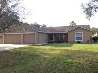 33 Orange Blossom Trl, Yalaha, FL 34797