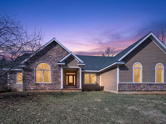 2nd image of 6820 Bowerman Rd