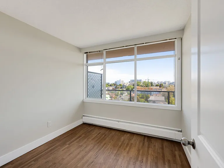 450 Dallas Rd #504 — Photo 43