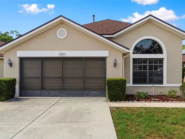9203 Halberg Dr, Hudson, FL 34669