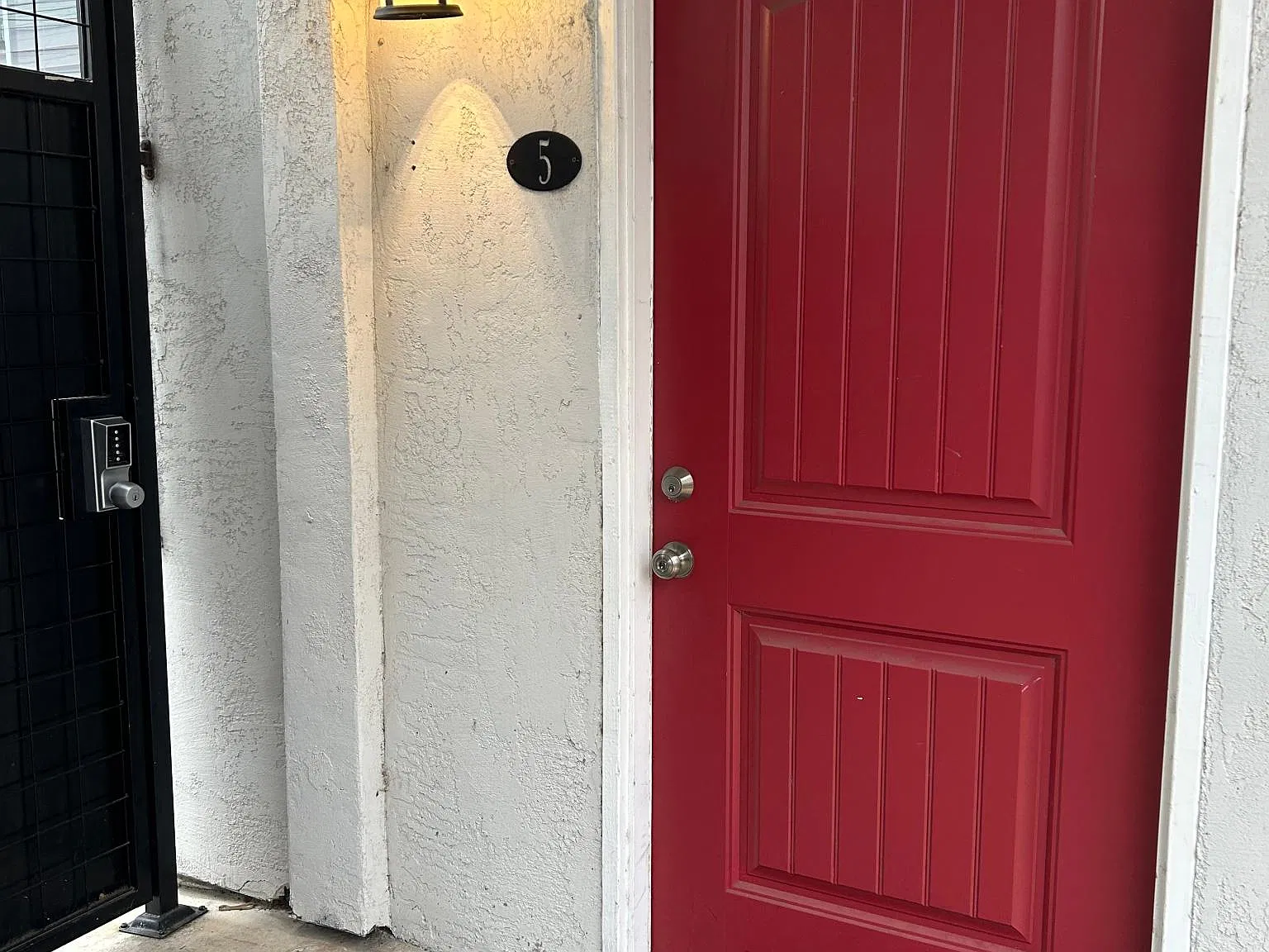 3401 Freeport Blvd — Photo 2