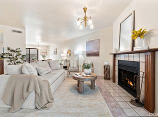 2601 E 19th St APT 12, Signal Hill, CA 90755