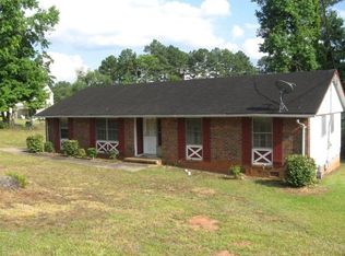 135 Kings Cir, Athens, GA 30606