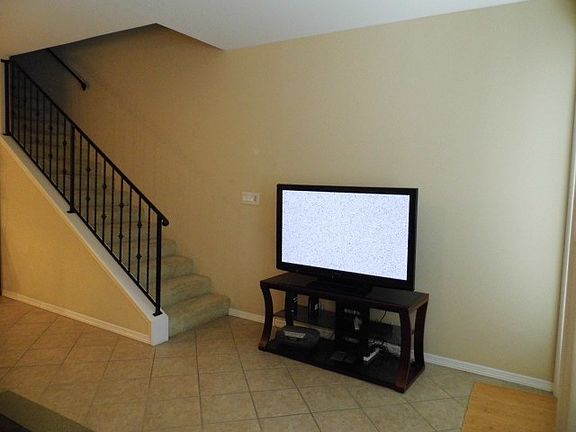 4th image of 15 Harbor Vw