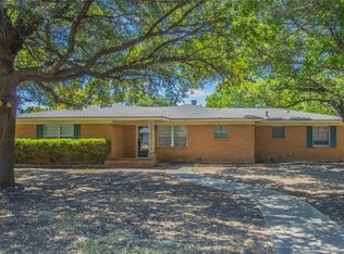 400 Randle Dr, Woodway, TX 76712