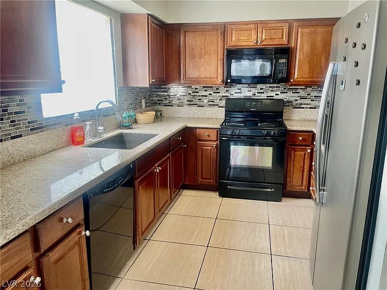 2616 Camphor Tree St — Photo 4