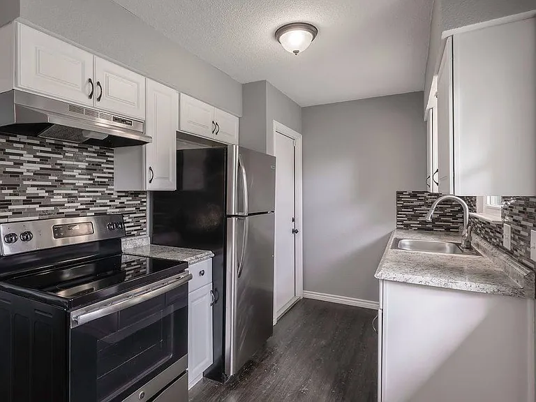 309 Jeanette Dr — Photo 3