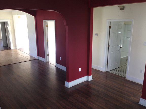 2nd image of 5149 Spain St