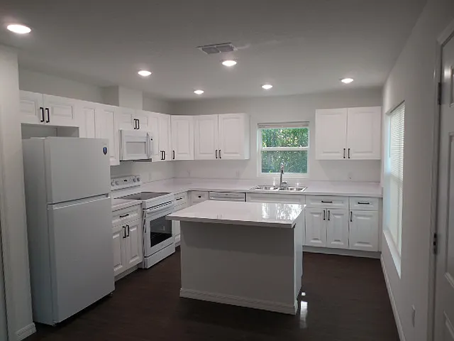 10311 Usher Street, Spring Hill Fl. 34608 Brand New 2-bedroom 2 bath — Photo 3