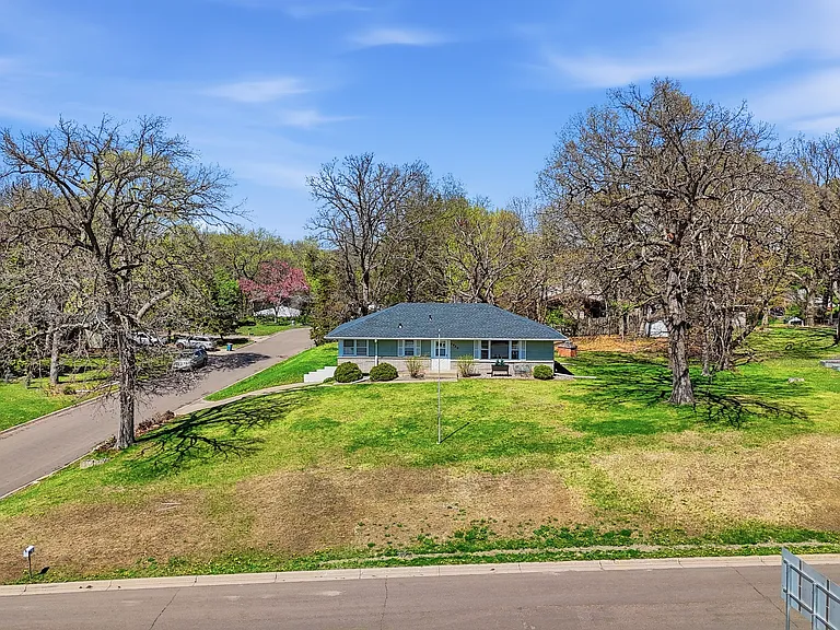 6930 Highway 55 — Photo 38