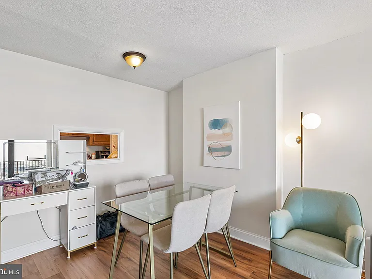 1420 Locust St #21M — Photo 3