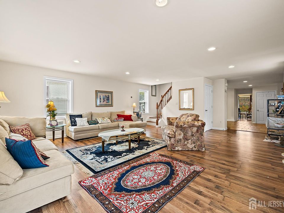 1st image of 74 Wildwood Ave