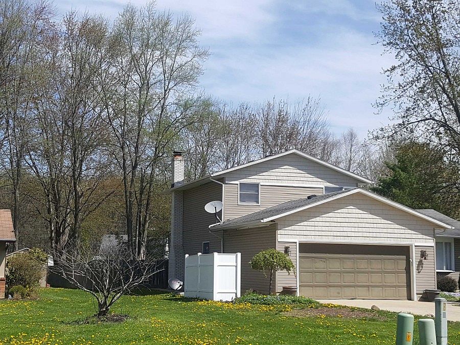 2nd image of 36198 Westfield Dr