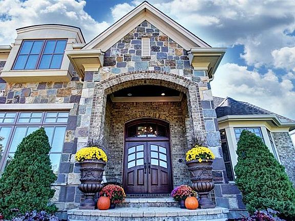 4th image of 4331 Willow Creek Cir