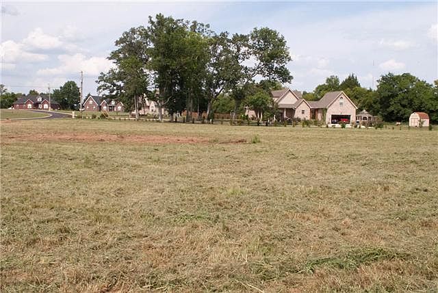 1st image of 15 Glider Loop Lot 15