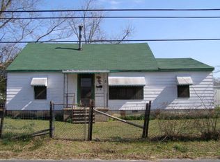 127 Clark St, Fitzgerald, GA 31750