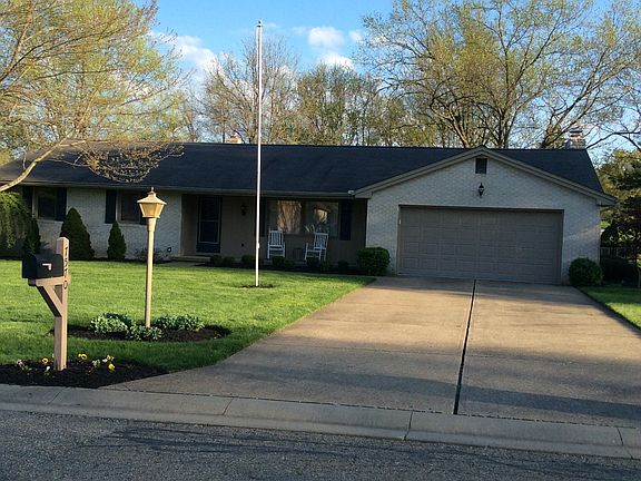 2nd image of 7570 Carmen Dr NW