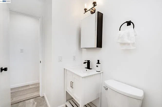 6628 Helen Ct #A — Photo 22