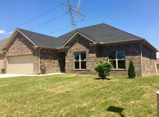 110 Grey Fox Dr, Conway, AR 72034