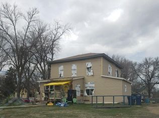 17 3rd Ave NW, Watertown, SD 57201
