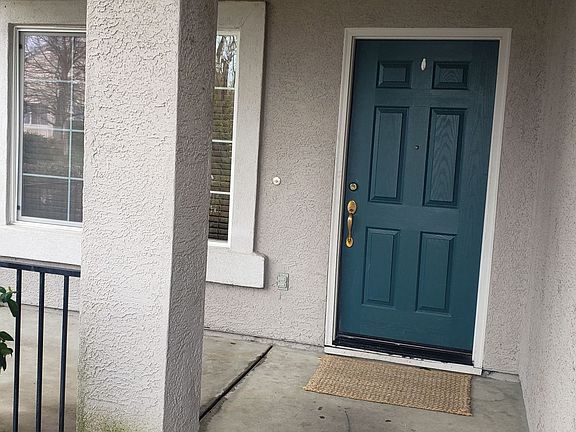 4th image of 120 Rick Heinrich Cir