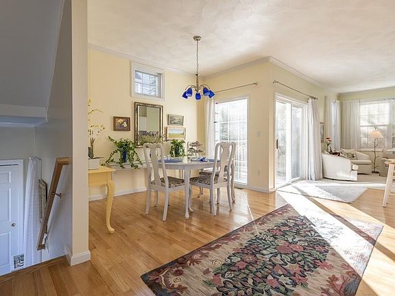 4th image of 16 New Mill Pl #8