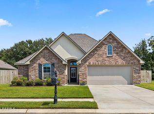 207 Calcasieu Xing, Lafayette, LA 70506