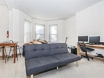 98 Moreland St — Photo 1