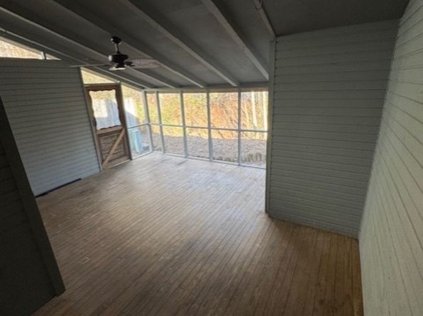 1922 Meadowbrook Cir #1922