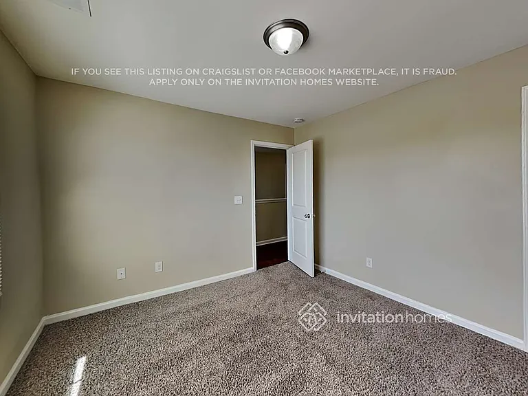 657 Armitage Way — Photo 23