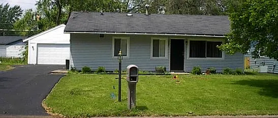 2202 Rodney Dr photo 1