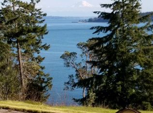 9997 NE Pointview Dr, Bainbridge Island, WA 98110