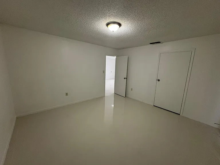 3443 Kelly Ct — Photo 17