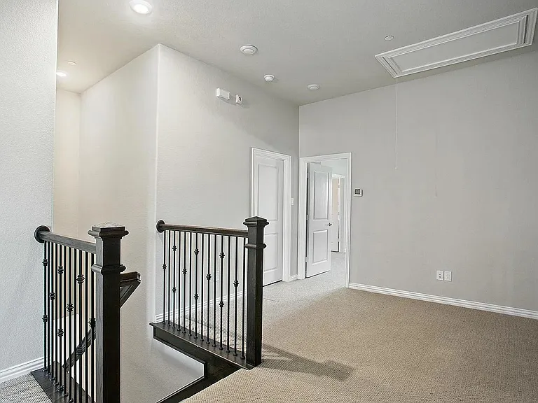5529 Liberty Dr — Photo 13