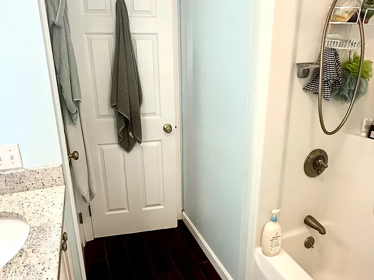 28 Evergreen Ave #28 — Photo 19
