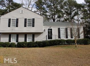 111 Fairview Pl, Stockbridge, GA 30281