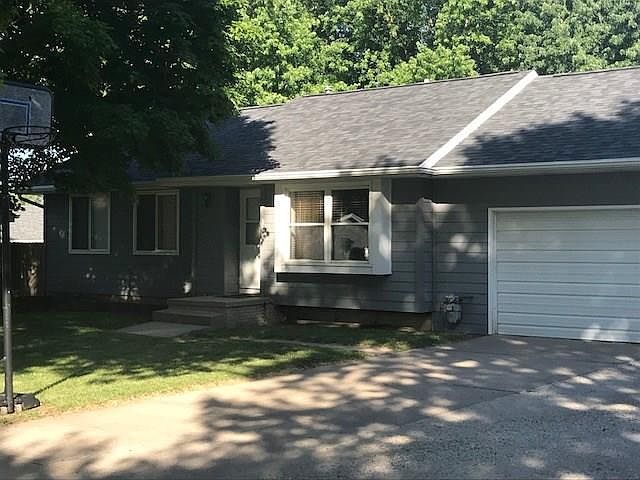 1st image of 113 Forest St