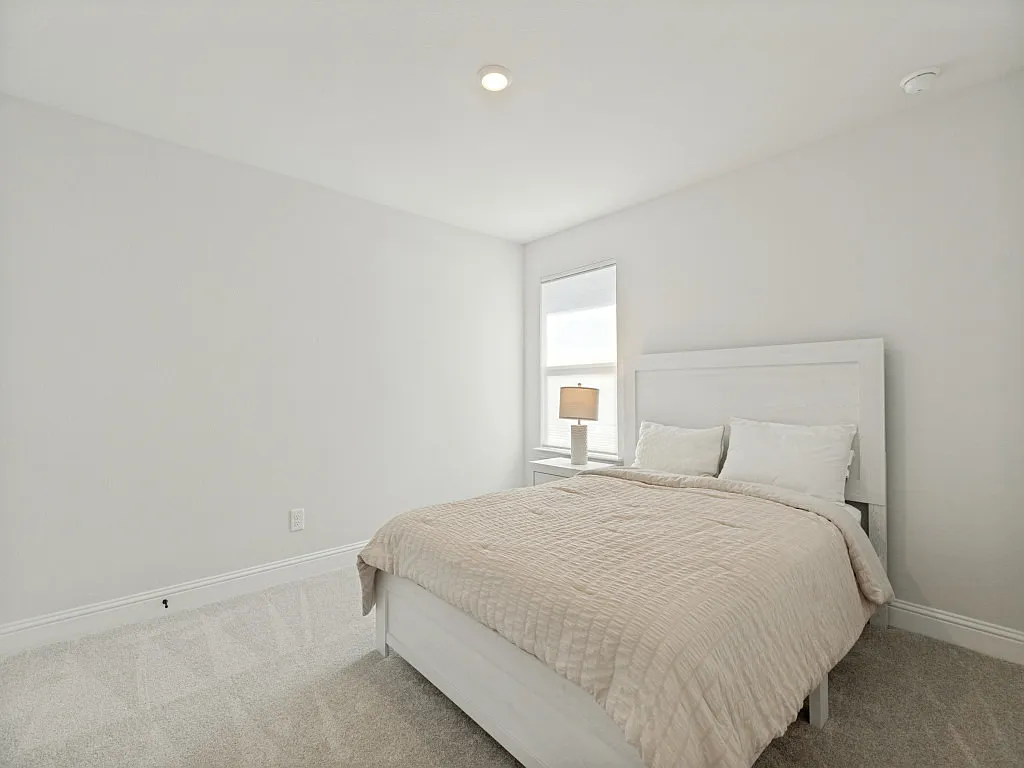 4 bed, 2735 sqft, $3,600 — Photo 2
