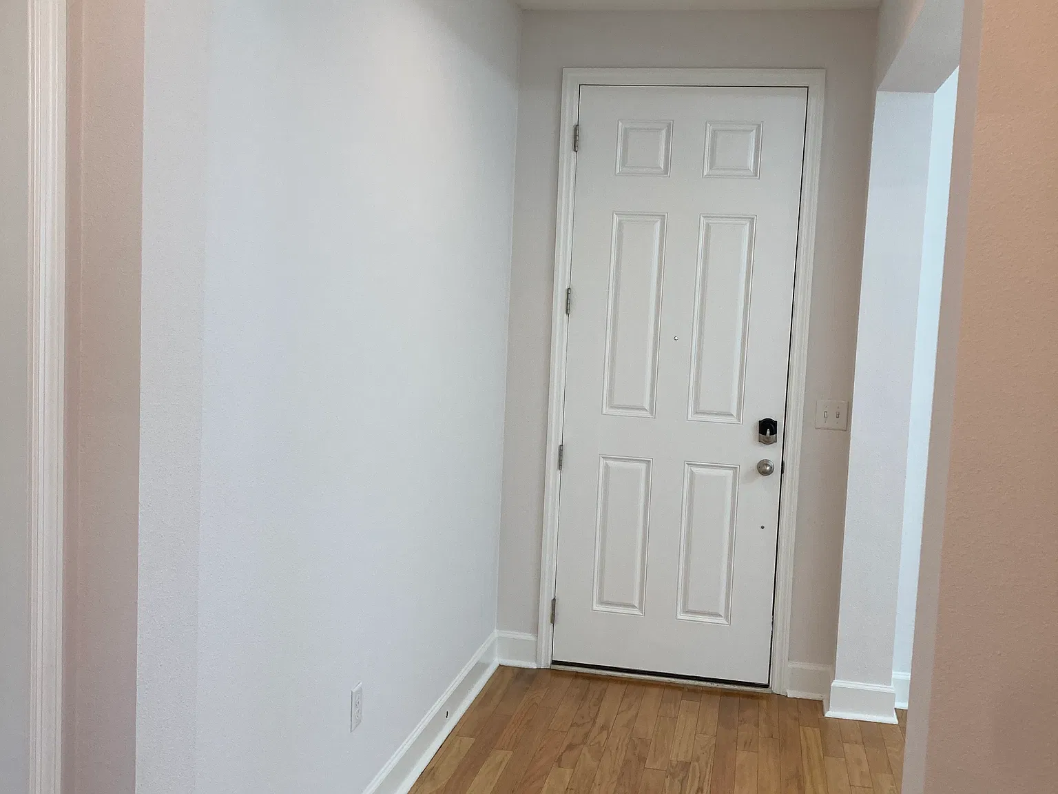 4 bed, 2324 sqft, $3,500 — Photo 3