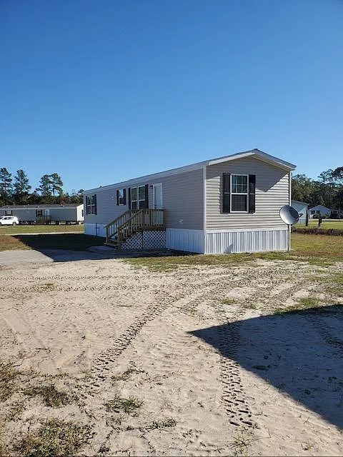 2 bed, 1056 sqft, $1,250 — Photo 1