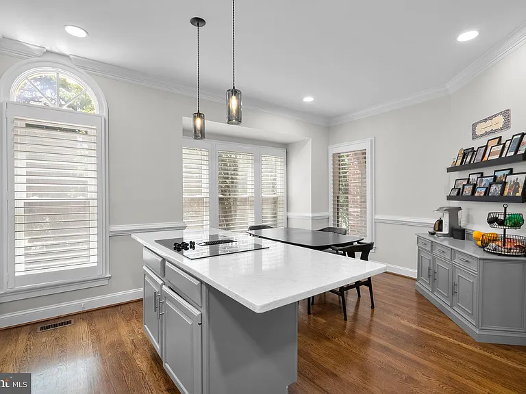 1532 Hampton Hill Cir — Photo 16