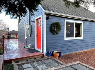 1544 Lincoln St, Hood River, OR 97031