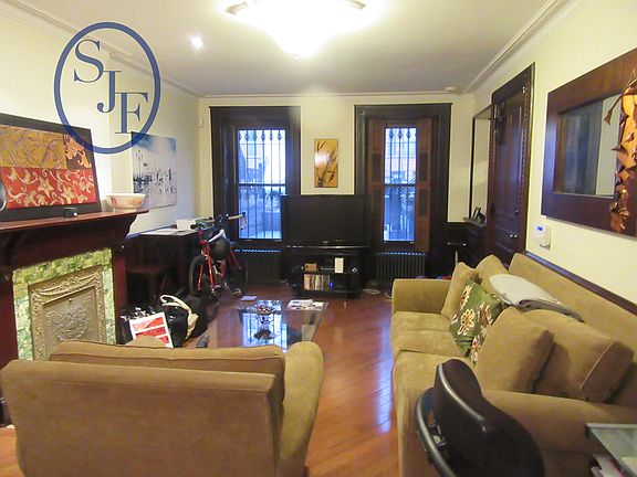 2nd image of 384 Macdonough St #1