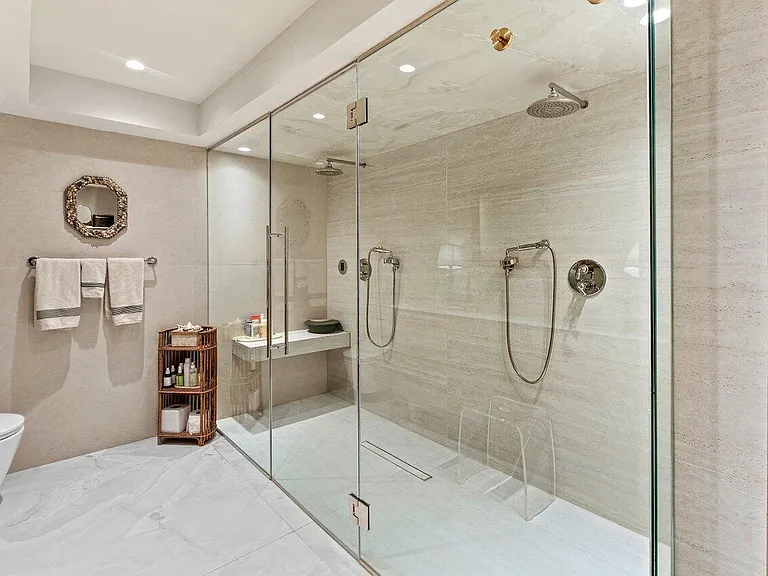 100 Sunrise Ave #418 — Photo 17