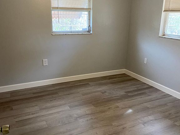 3rd image of 1409 Brightwell Dr